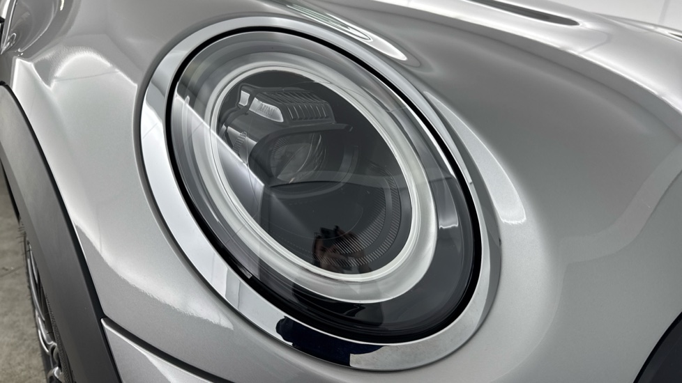 MINI Hatchback 1.5 Cooper Exclusive 5dr Auto Petrol Hatchback - Image 23