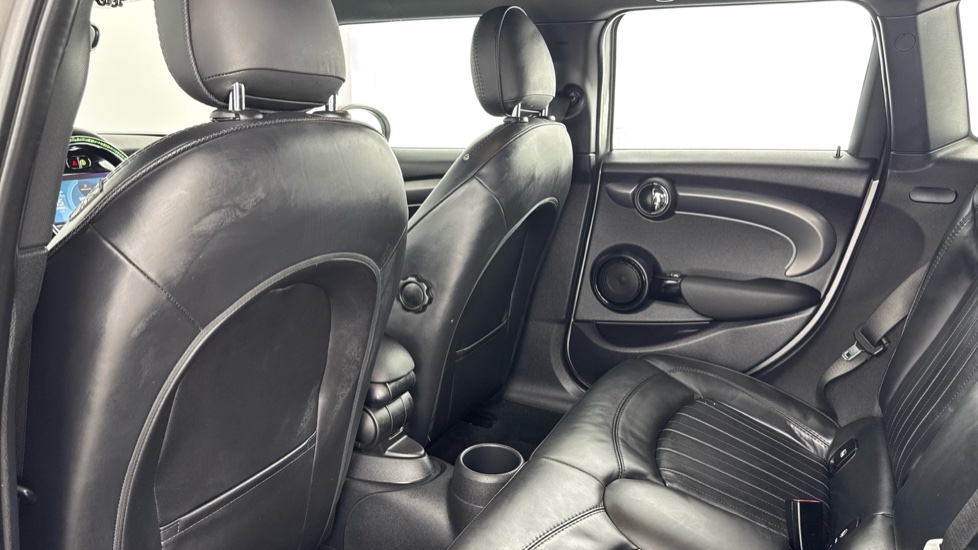MINI Hatchback 1.5 Cooper Exclusive 5dr Auto Petrol Hatchback - Image 33