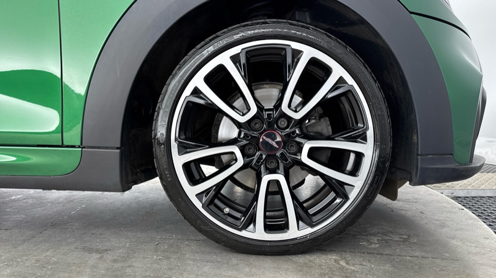 MINI Hatchback 1.5 Cooper Sport Premium 5dr Auto Petrol Hatchback - Image 14