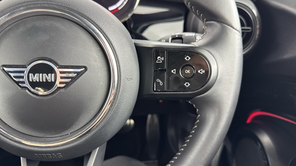 MINI Hatchback 1.5 Cooper Sport Premium 5dr Auto Petrol Hatchback - Image 18
