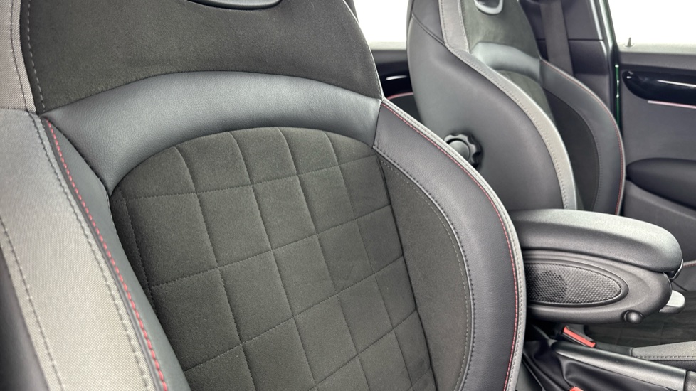 MINI Hatchback 1.5 Cooper Sport Premium 5dr Auto Petrol Hatchback - Image 43