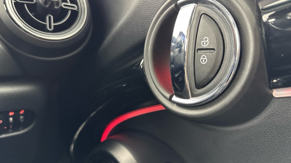MINI Hatchback 1.5 Cooper Sport Premium 5dr Auto Petrol Hatchback - Image 52