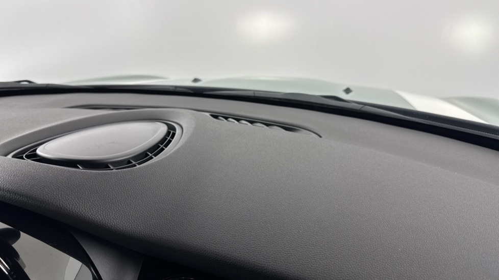 MINI Hatchback 1.5 Cooper Sport Premium 5dr Auto Petrol Hatchback - Image 55