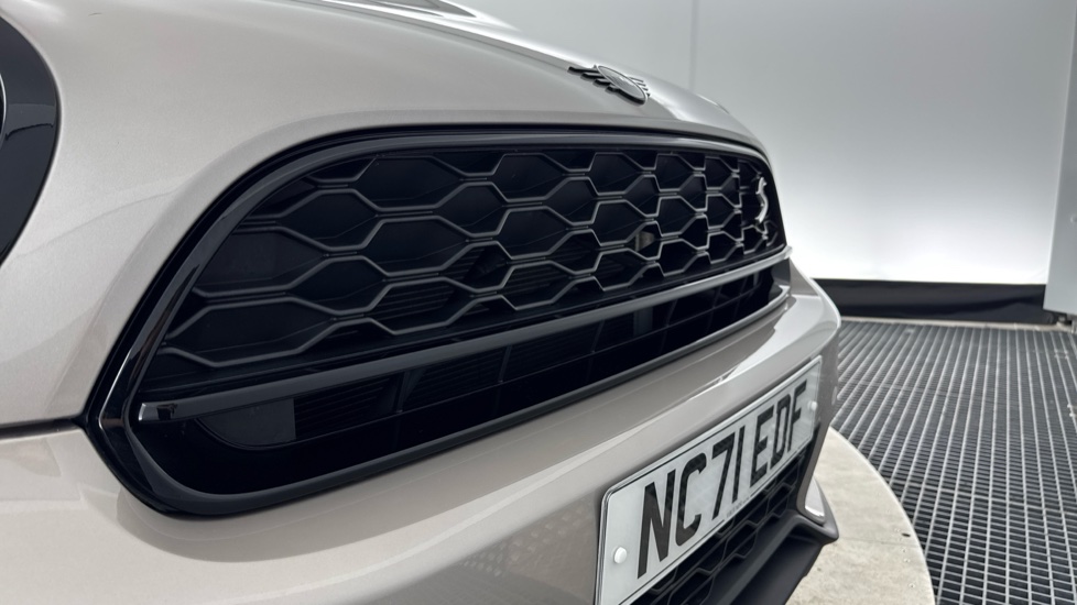 MINI Countryman 2.0 Cooper S Sport 5dr Auto Petrol Hatchback - Image 32