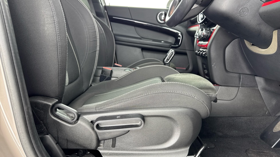 MINI Countryman 2.0 Cooper S Sport 5dr Auto Petrol Hatchback - Image 46
