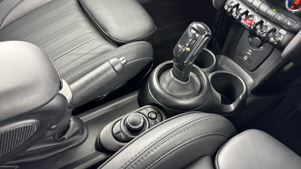 MINI Convertible 2.0 Cooper S Resolute Edition 2dr Auto Petrol Convertible - Image 10