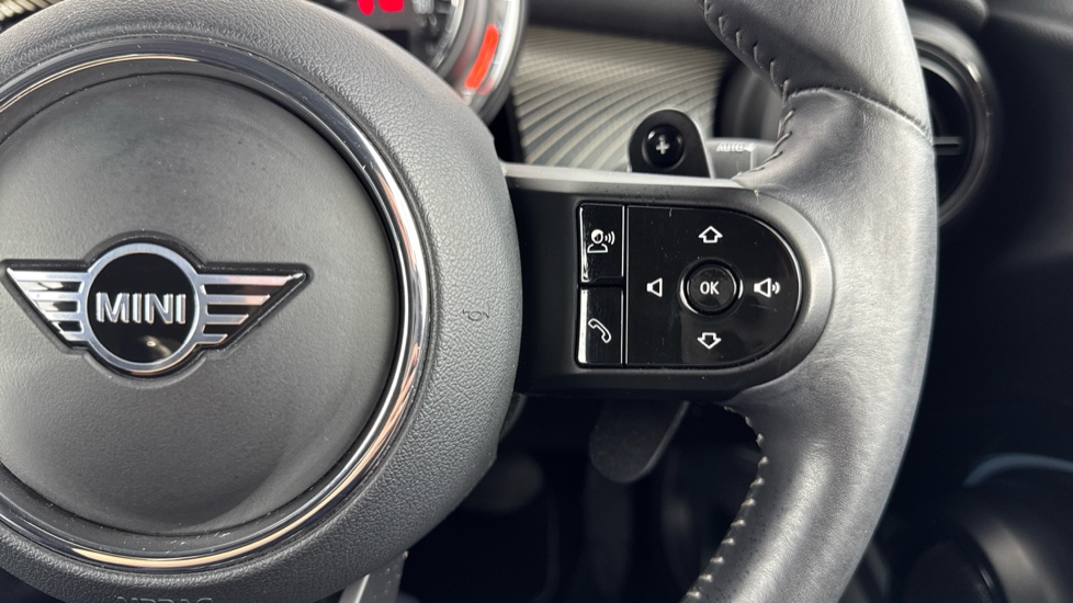MINI Convertible 2.0 Cooper S Resolute Edition 2dr Auto Petrol Convertible - Image 18