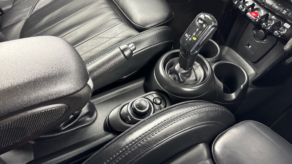 MINI Cooper 2.0 S Exclusive 2dr Auto Petrol Convertible - Image 10