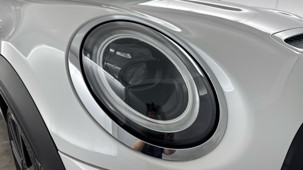 MINI Cooper 2.0 S Exclusive 2dr Auto Petrol Convertible - Image 23