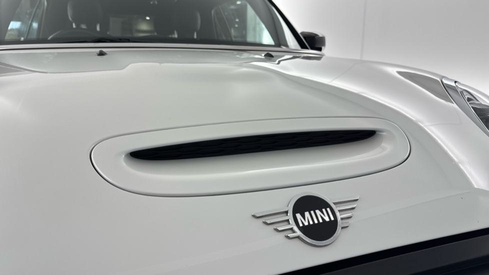 MINI Cooper 2.0 S Exclusive 2dr Auto Petrol Convertible - Image 31