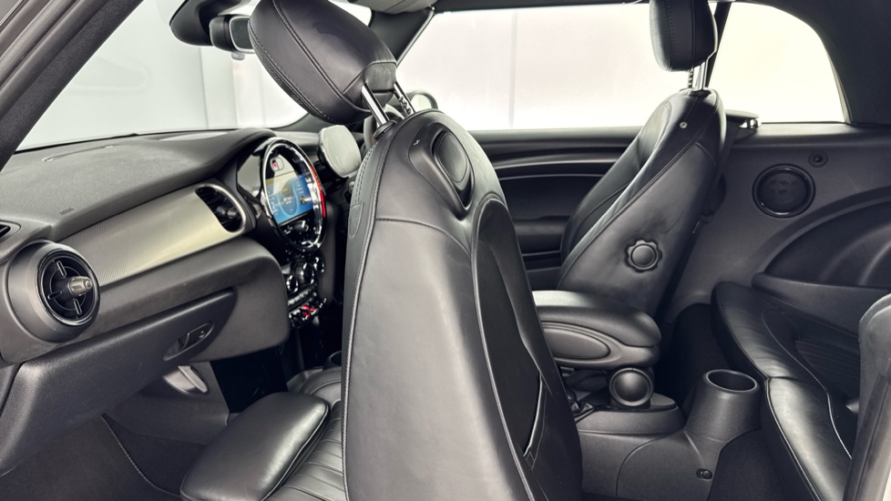 MINI Cooper 2.0 S Exclusive 2dr Auto Petrol Convertible - Image 35