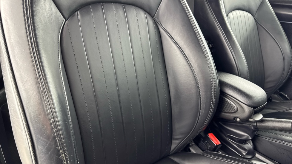 MINI Cooper 2.0 S Exclusive 2dr Auto Petrol Convertible - Image 40