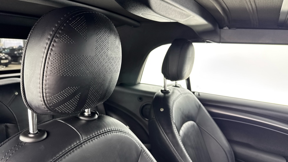 MINI Cooper 2.0 S Exclusive 2dr Auto Petrol Convertible - Image 41