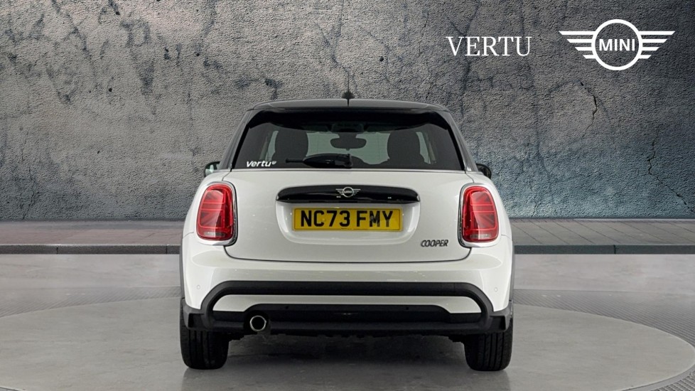 MINI Hatchback 1.5 Cooper Classic Premium 5dr Auto Petrol Hatchback - Image 15