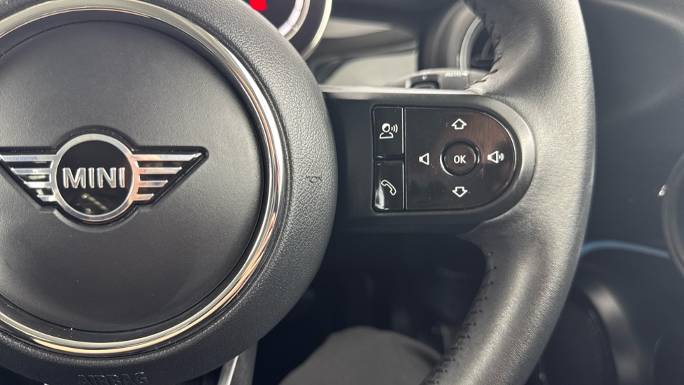 MINI Hatchback 1.5 Cooper Classic Premium 5dr Auto Petrol Hatchback - Image 18