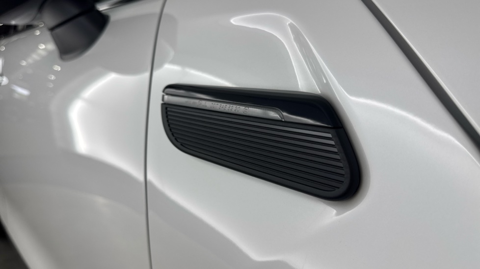 MINI Hatchback 1.5 Cooper Classic Premium 5dr Auto Petrol Hatchback - Image 28