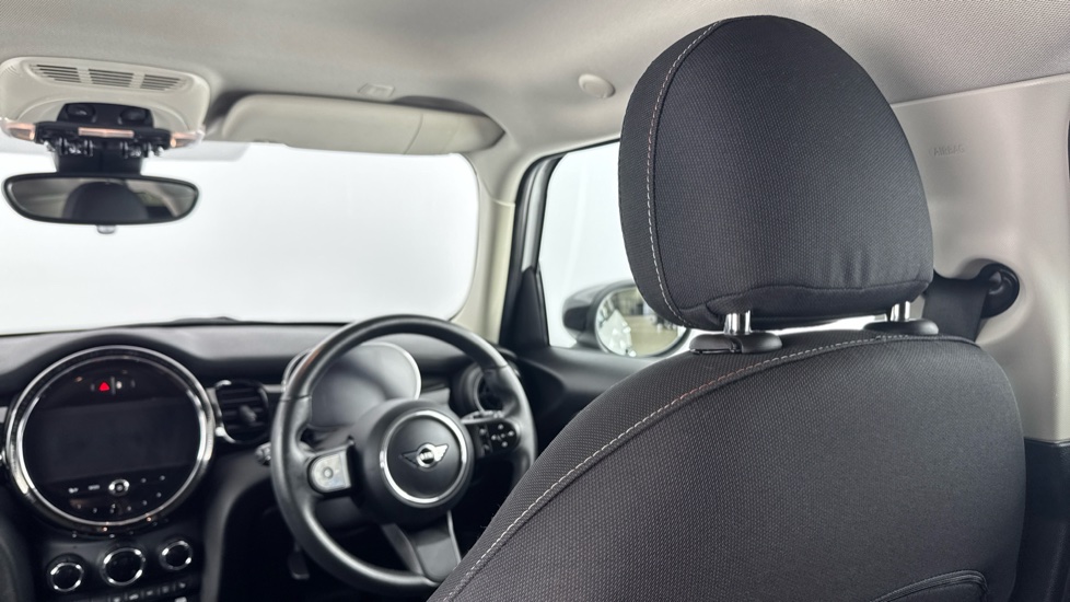 MINI Hatchback 1.5 Cooper Classic Premium 5dr Auto Petrol Hatchback - Image 39