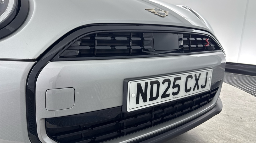 MINI Cooper 2.0 S Classic 3dr Auto Petrol Hatchback - Image 31