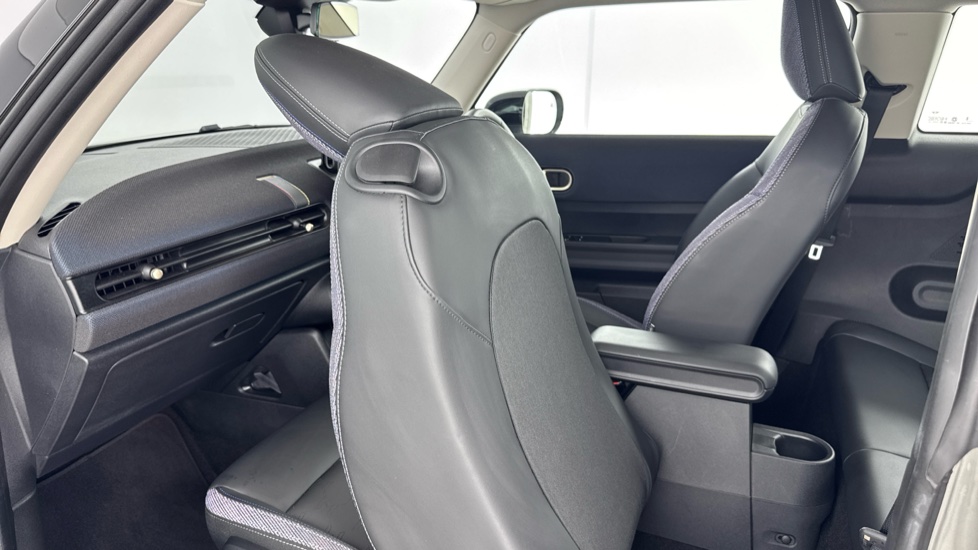 MINI Cooper 2.0 S Classic 3dr Auto Petrol Hatchback - Image 36