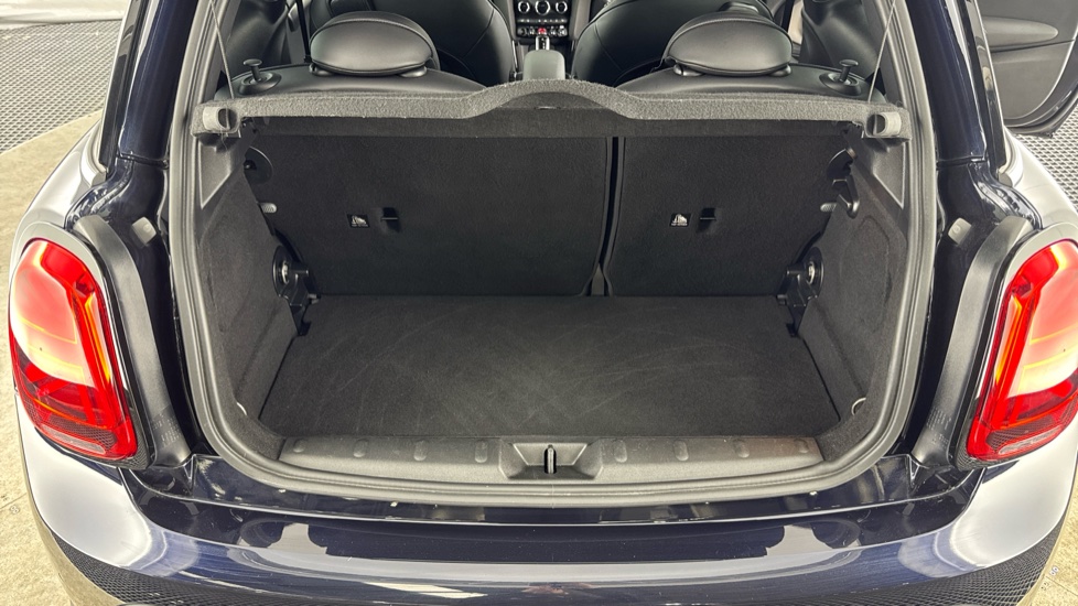 MINI Hatchback 2.0 Cooper S Exclusive 3dr Auto Petrol Hatchback - Image 13