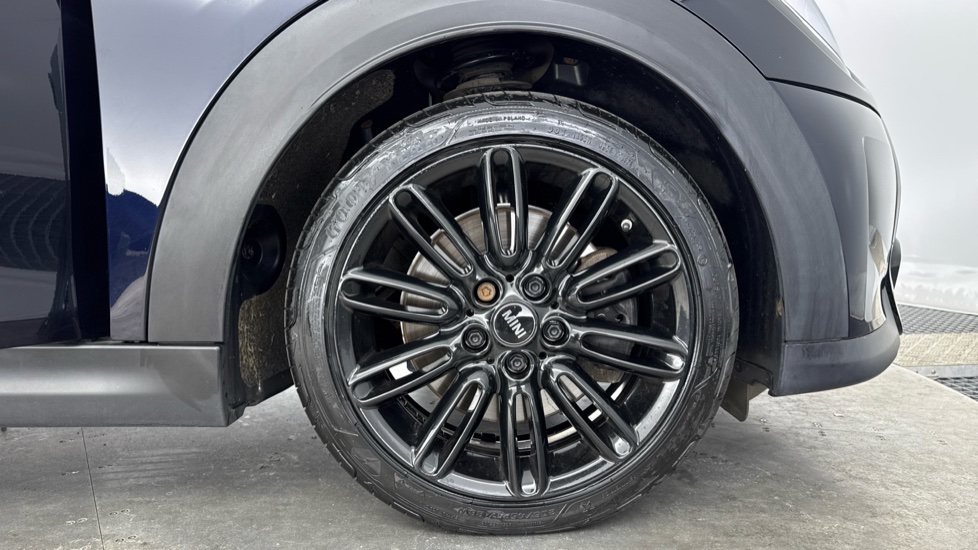 MINI Hatchback 2.0 Cooper S Exclusive 3dr Auto Petrol Hatchback - Image 14