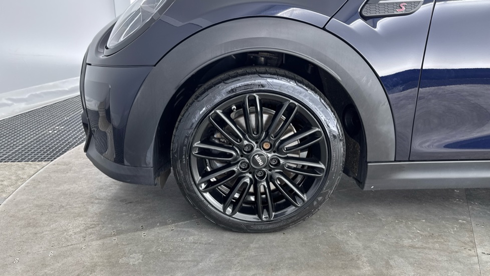 MINI Hatchback 2.0 Cooper S Exclusive 3dr Auto Petrol Hatchback - Image 24