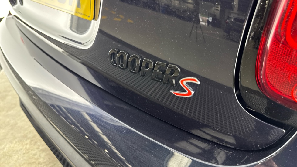 MINI Hatchback 2.0 Cooper S Exclusive 3dr Auto Petrol Hatchback - Image 27