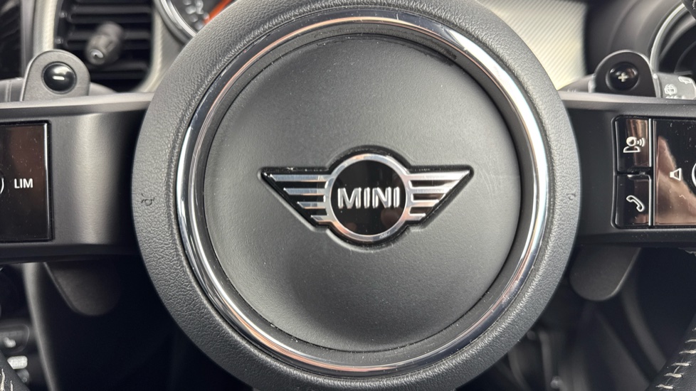 MINI Hatchback 2.0 Cooper S Exclusive 3dr Auto Petrol Hatchback - Image 43