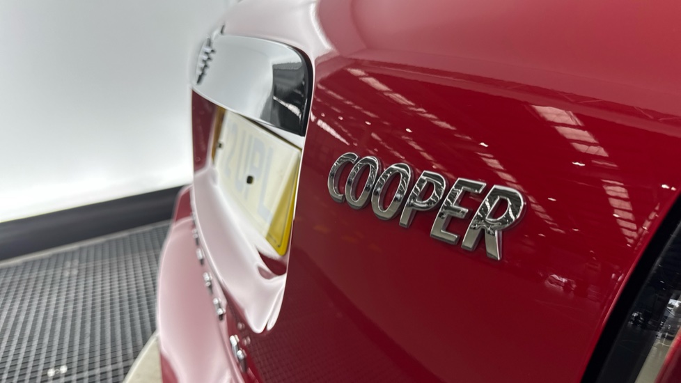 MINI Countryman 1.5 Cooper Classic 5dr Petrol Hatchback - Image 24