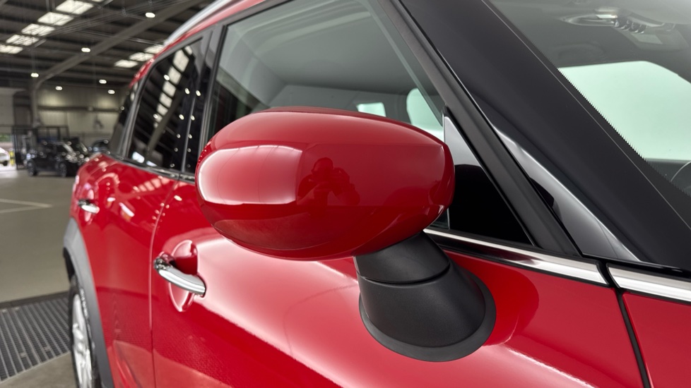 MINI Countryman 1.5 Cooper Classic 5dr Petrol Hatchback - Image 29