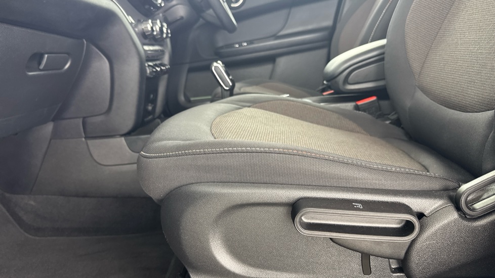 MINI Countryman 1.5 Cooper Classic 5dr Auto Petrol Hatchback - Image 34