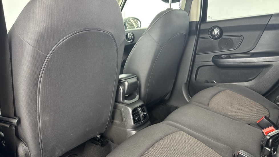 MINI Countryman 1.5 Cooper Classic 5dr Auto Petrol Hatchback - Image 38