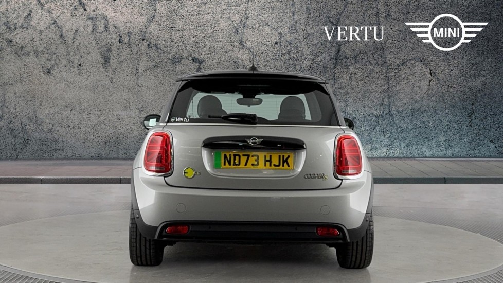 MINI Hatchback 135kW Cooper S Level 3 33kWh 3dr Auto Electric Hatchback - Image 15