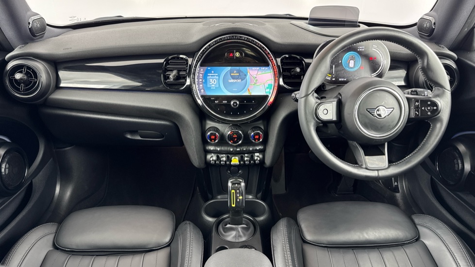 MINI Hatchback 135kW Cooper S Level 3 33kWh 3dr Auto Electric Hatchback - Image 4