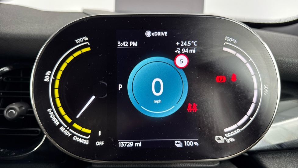 MINI Hatchback 135kW Cooper S Level 3 33kWh 3dr Auto Electric Hatchback - Image 9
