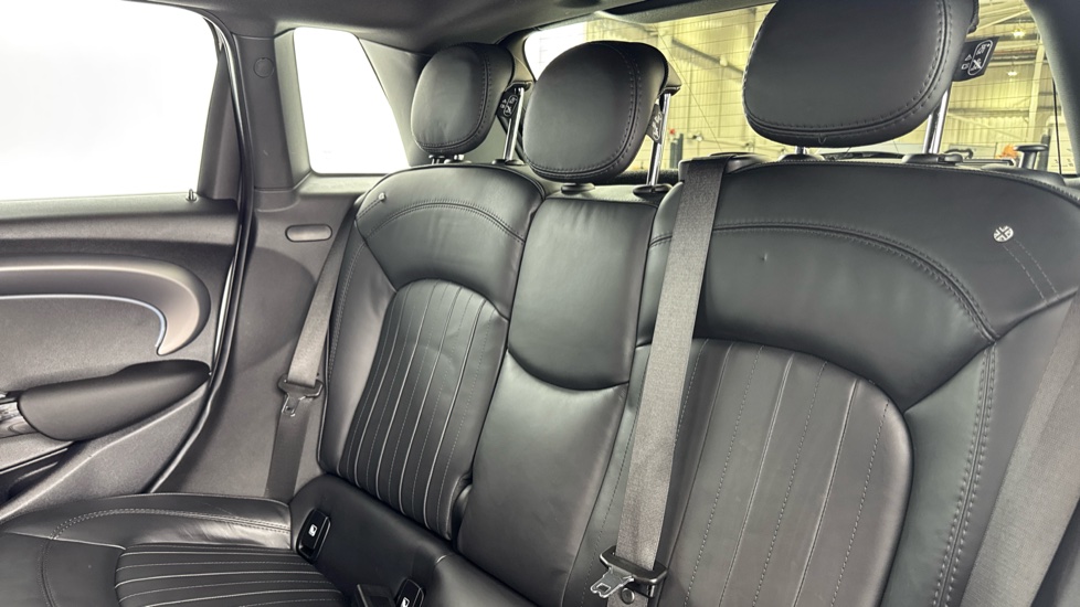 MINI Hatchback 1.5 Cooper Exclusive Premium 5dr Auto Petrol Hatchback - Image 12