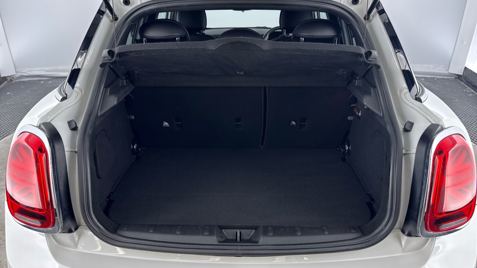 MINI Hatchback 1.5 Cooper Exclusive Premium 5dr Auto Petrol Hatchback - Image 13