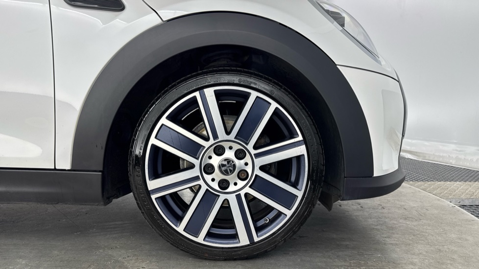 MINI Hatchback 1.5 Cooper Exclusive Premium 5dr Auto Petrol Hatchback - Image 14