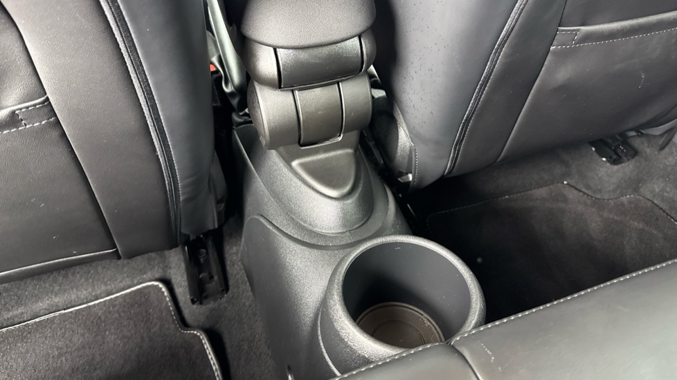 MINI Hatchback 1.5 Cooper Exclusive Premium 5dr Auto Petrol Hatchback - Image 38