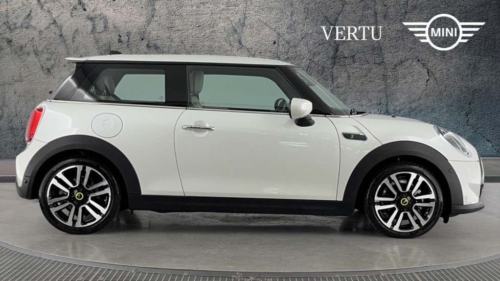 MINI Hatchback 135kW Cooper S Level 3 33kWh 3dr Auto Electric Hatchback - Image 3