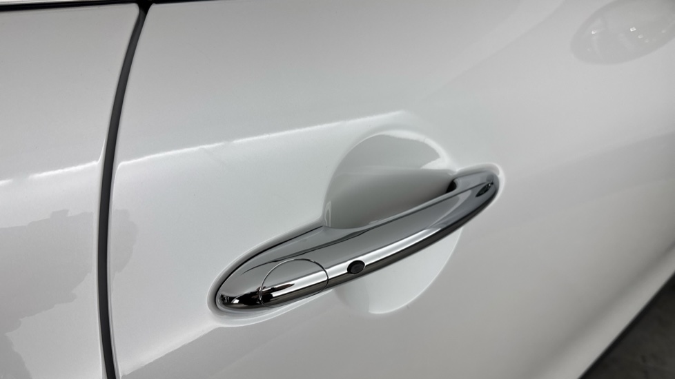 MINI Hatchback 135kW Cooper S Level 3 33kWh 3dr Auto Electric Hatchback - Image 29