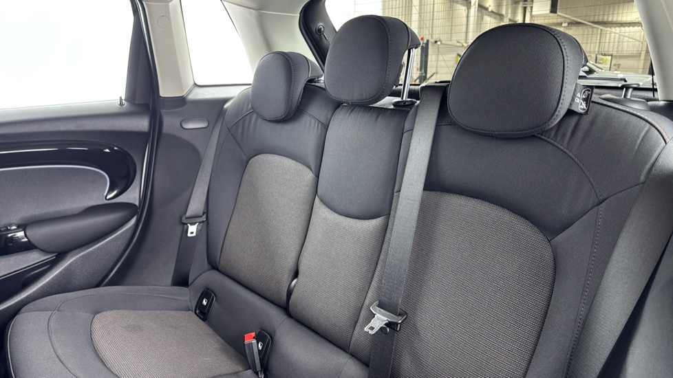 MINI Hatchback 1.5 Cooper Classic II 5dr Petrol Hatchback - Image 12