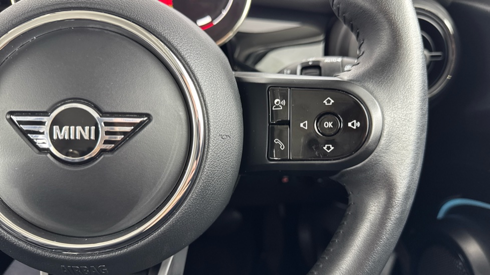 MINI Hatchback 1.5 Cooper Classic II 5dr Petrol Hatchback - Image 18