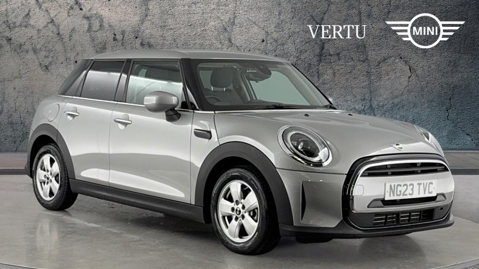 MINI Hatchback 1.5 Cooper Classic Premium 5dr Auto Petrol Hatchback - Image 1