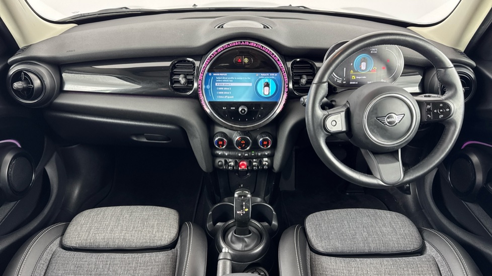 MINI Hatchback 1.5 Cooper Classic Premium 5dr Auto Petrol Hatchback - Image 4