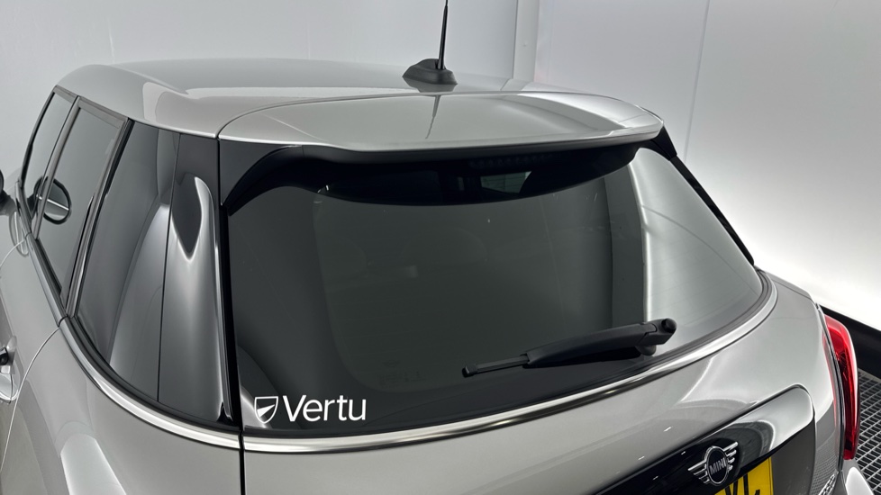 MINI Hatchback 1.5 Cooper Classic Premium 5dr Auto Petrol Hatchback - Image 25