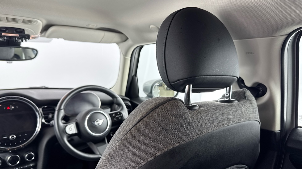 MINI Hatchback 1.5 Cooper Classic Premium 5dr Auto Petrol Hatchback - Image 37