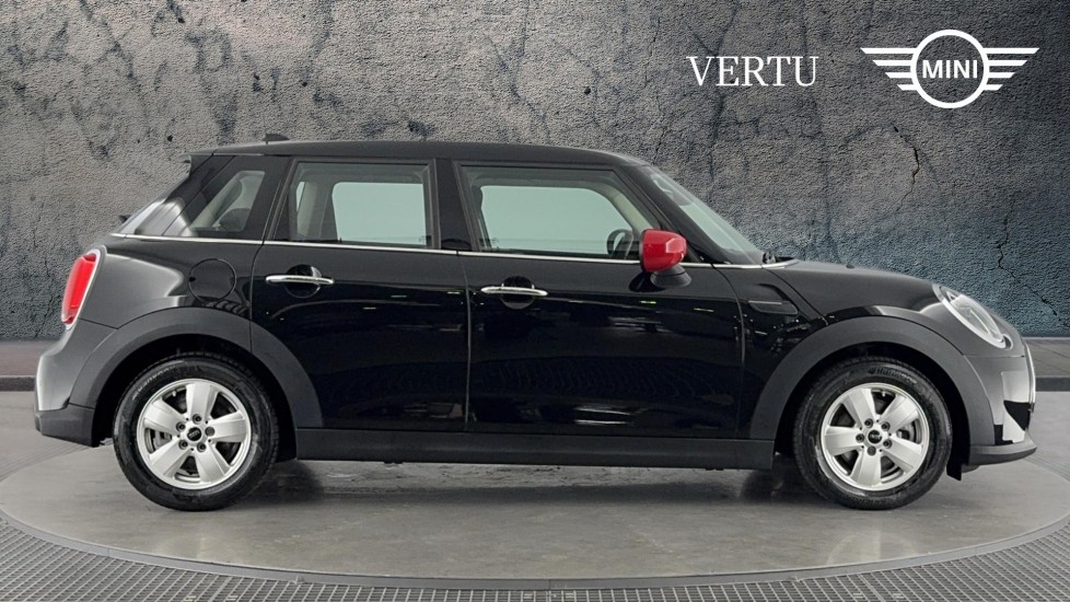 MINI Hatchback 1.5 Cooper Classic Premium 5dr Auto Petrol Hatchback - Image 3