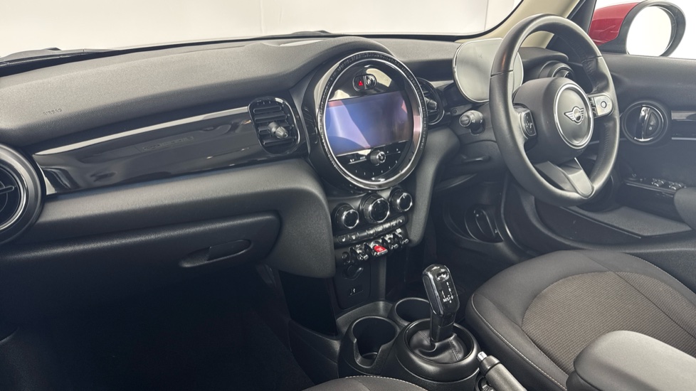 MINI Hatchback 1.5 Cooper Classic Premium 5dr Auto Petrol Hatchback - Image 7