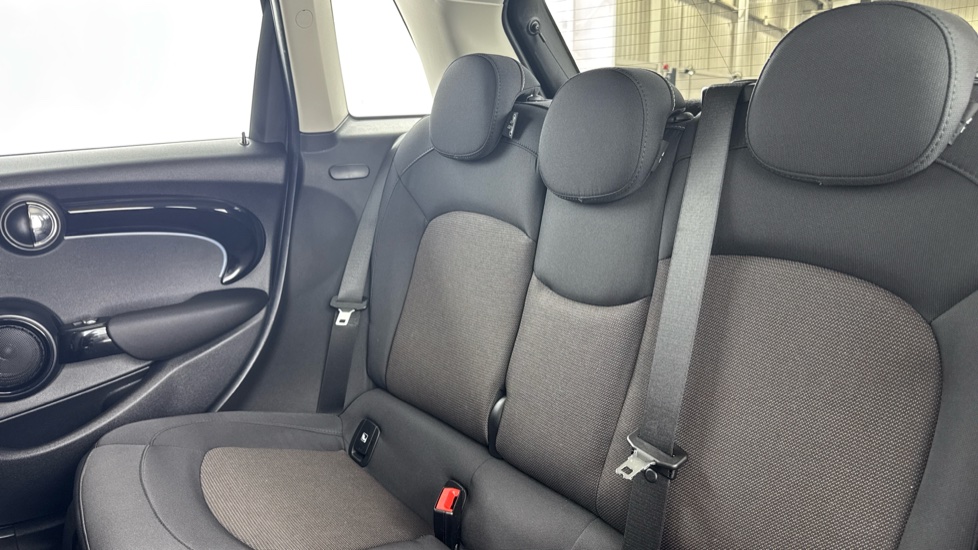 MINI Hatchback 1.5 Cooper Classic Premium 5dr Auto Petrol Hatchback - Image 12